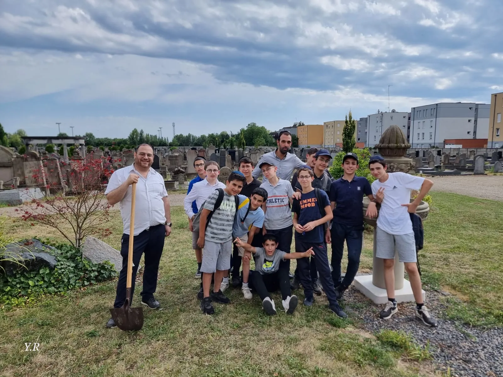 On poursuit nos efforts au cimetière de Cronenbourg !