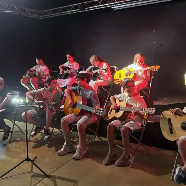 Spectacle Ateliers de Musique du CDJ Noah